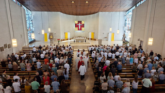 Firmung am 28.07.2026 in Laufach Einzug zum Firmgottesdienst am 28.07.2026 in der Laufacher Kirche