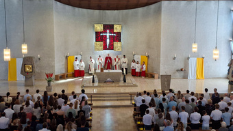 Firmung am 28.07.2026 in Laufach Weihbischof Paul Reder kam zur Firmung in die Laufacher Pfarrkirche St. Thomas Morus am 28.07.2026